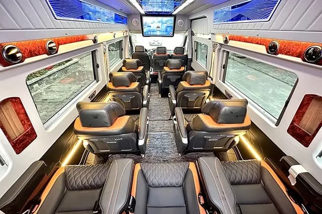 Nội thất xe Limousine VIP Tràng An